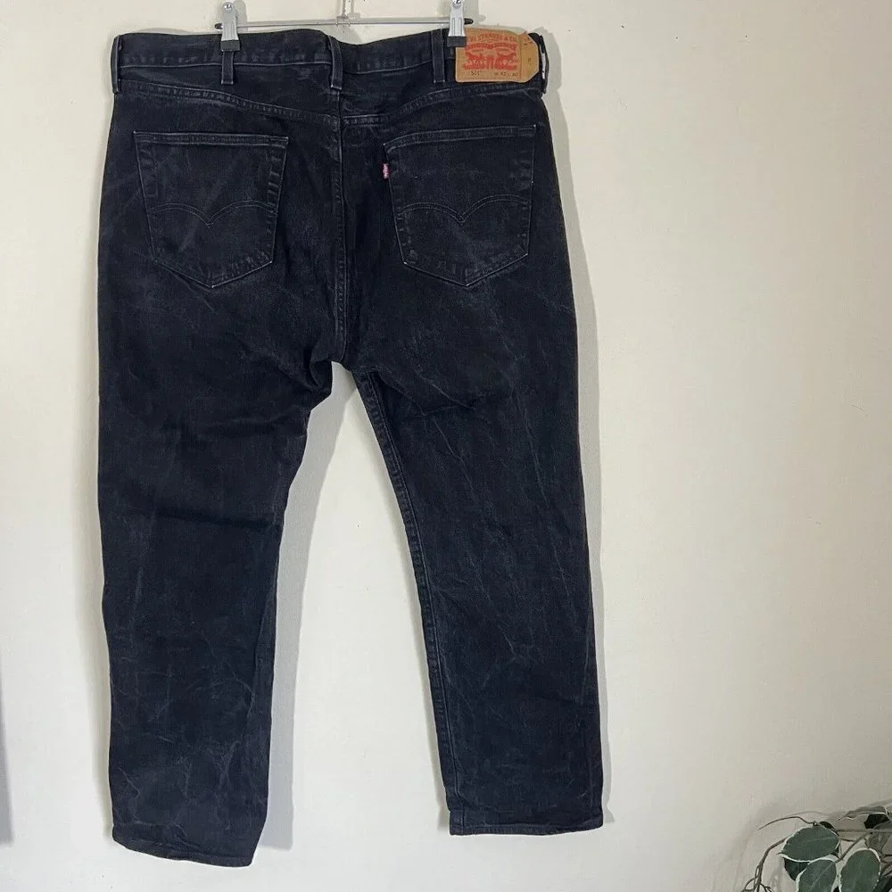Levi's 501 Straight Leg Button Fly Jeans Mens Size 42x30 Black Washed